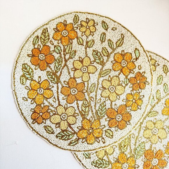 Tahari Home Floral Fully Beaded Round Place Mats Set of 2 - Picture 3 of 9